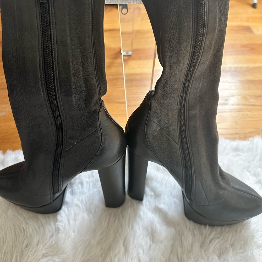 Ruthie Davis Black Heeled Boots with Chunky Heel